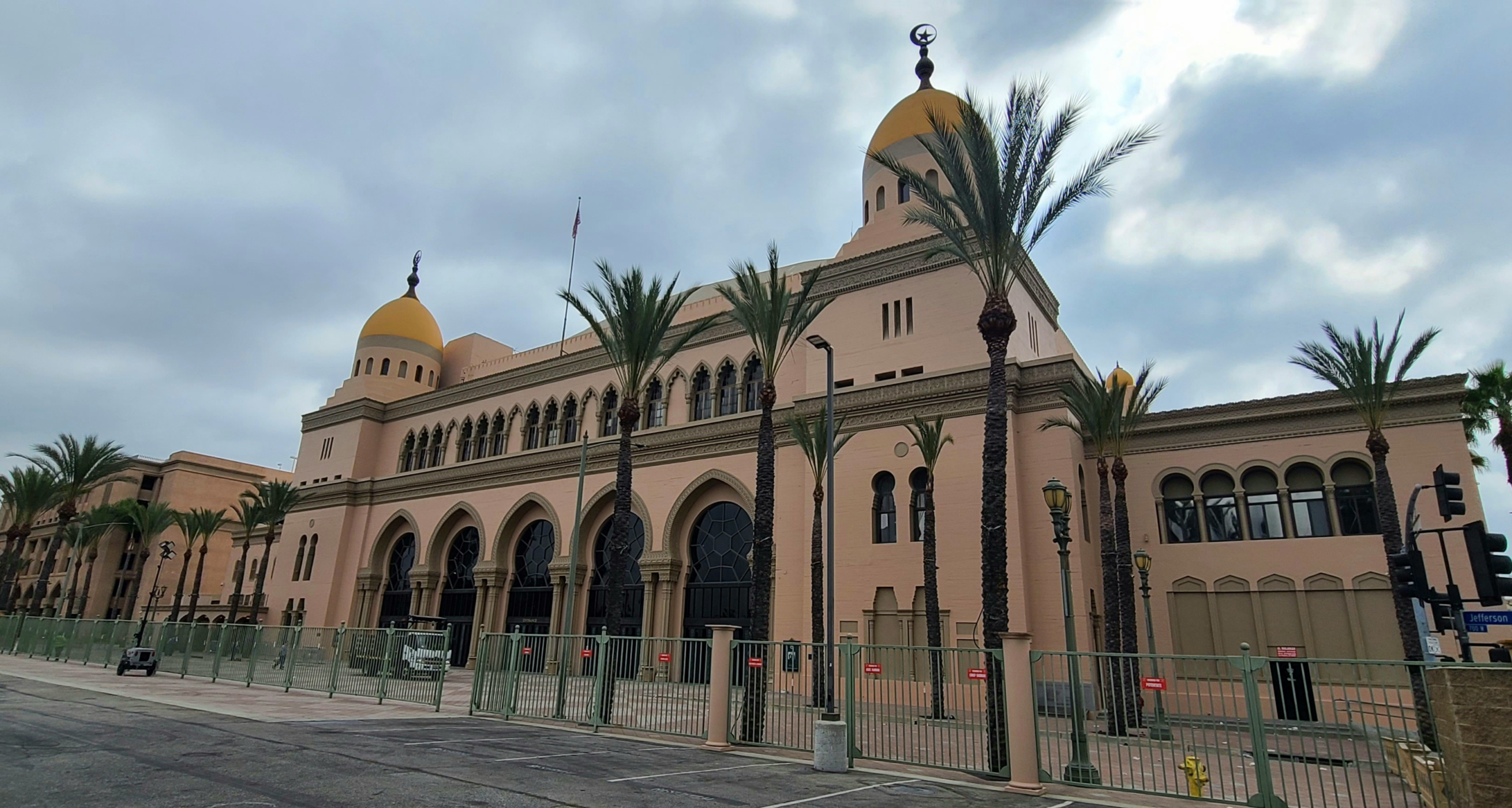 Al Malaikah Rolls Out the Red Carpet